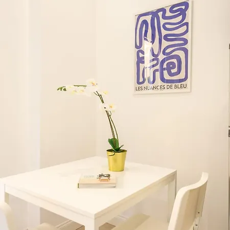 Lejlighed Gorizia Modern One Bedroom By Halldis