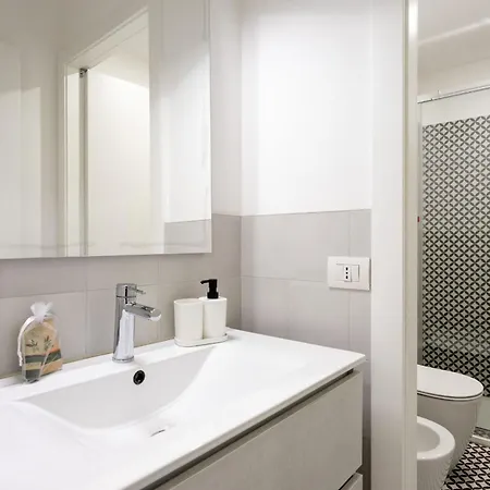 Lejlighed Gorizia Modern One Bedroom By Halldis